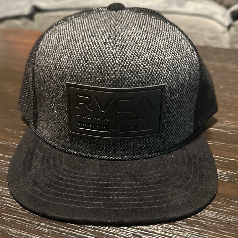 RVCA SnapBack